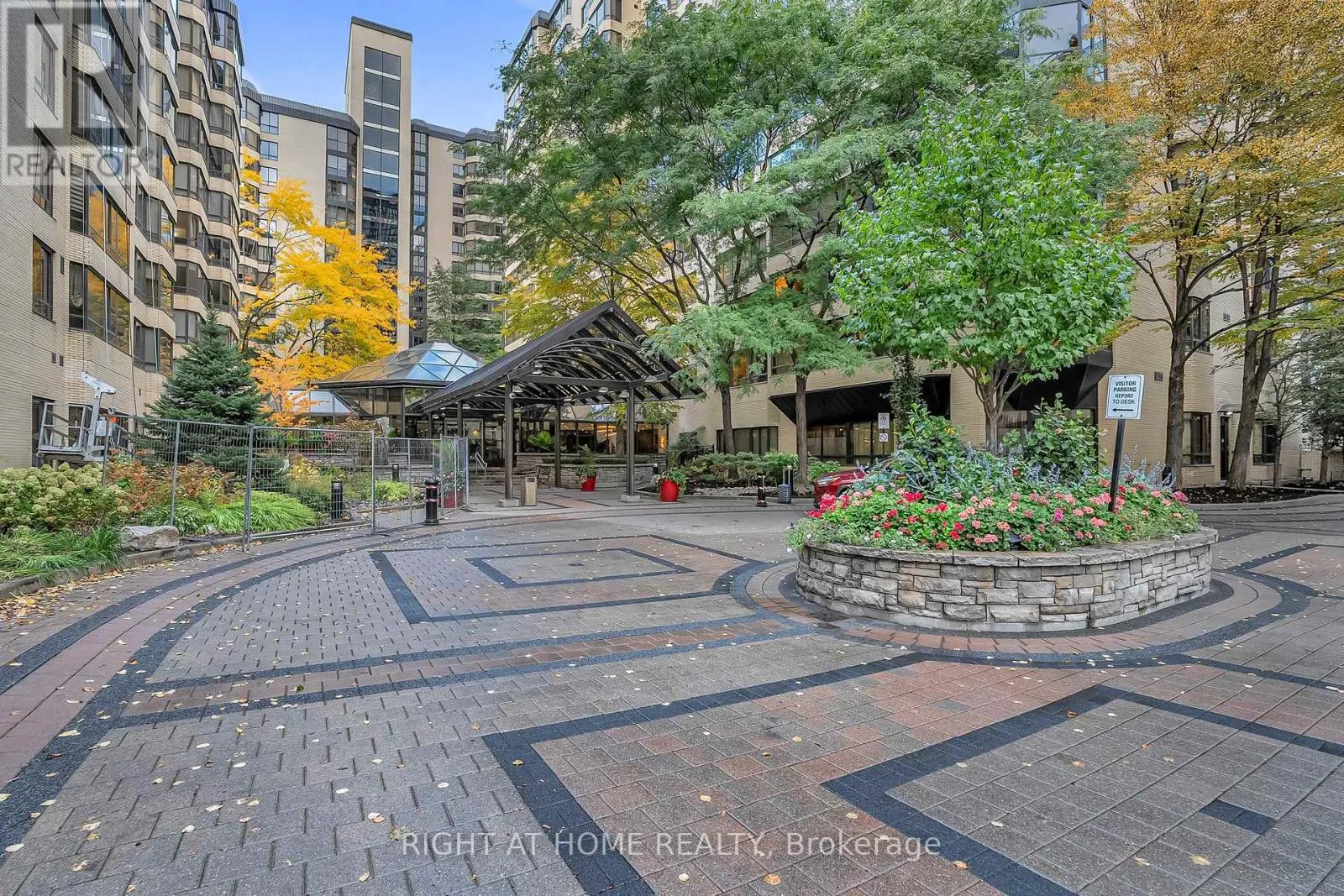 Apartment for rent: 604 - 195 St Patrick Street, Toronto, Ontario M5T 2Y8