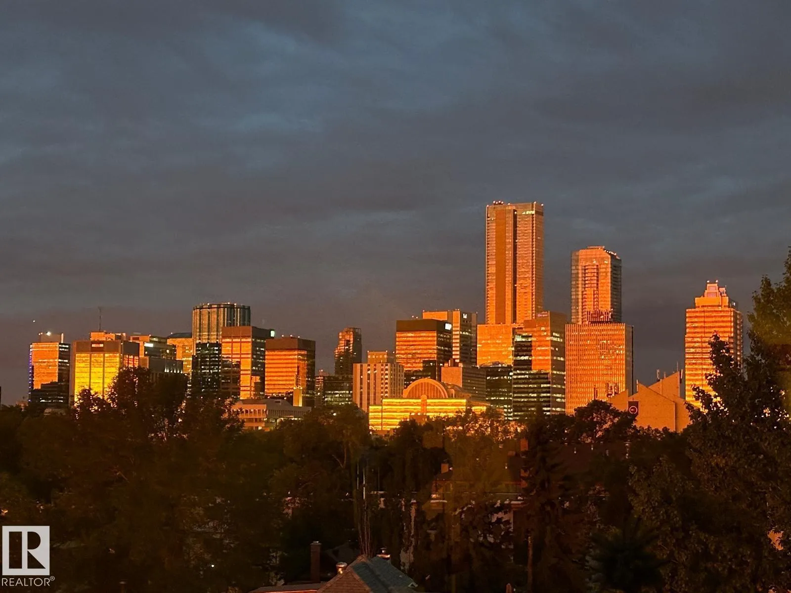 Apartment for rent: #604 9028 Jasper Av Nw, Edmonton, Alberta T5H 3Y6