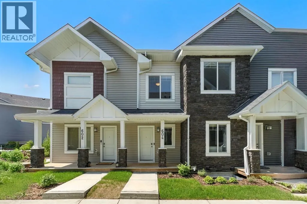 Row / Townhouse for rent: 604 Canals Crossing Sw, Airdrie, Alberta T4B 4L4