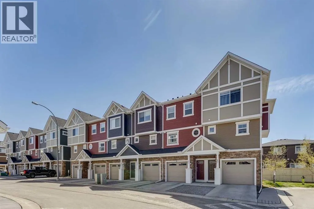 Row / Townhouse for rent: 605, 1225 Kings Heights Way Se, Airdrie, Alberta T4A 0T7