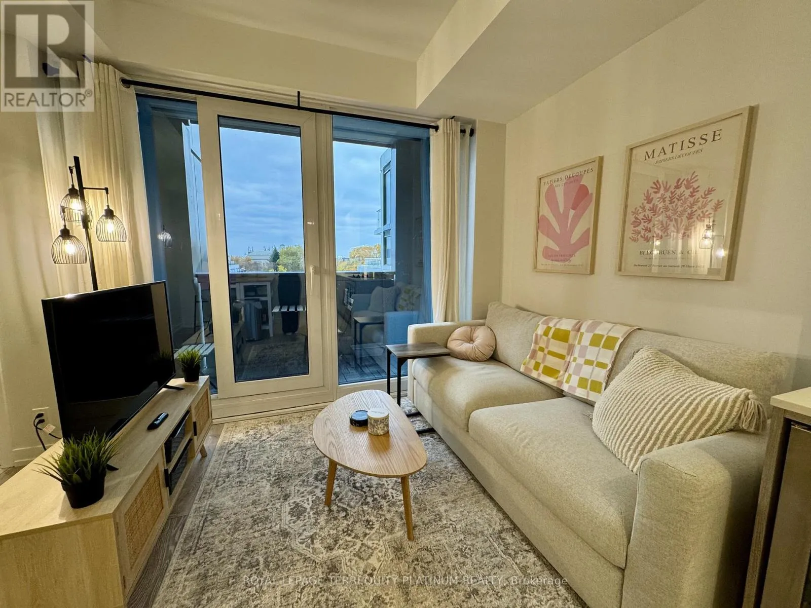 Apartment for rent: 605 - 2020 Bathurst Street, Toronto, Ontario M5P 0A6