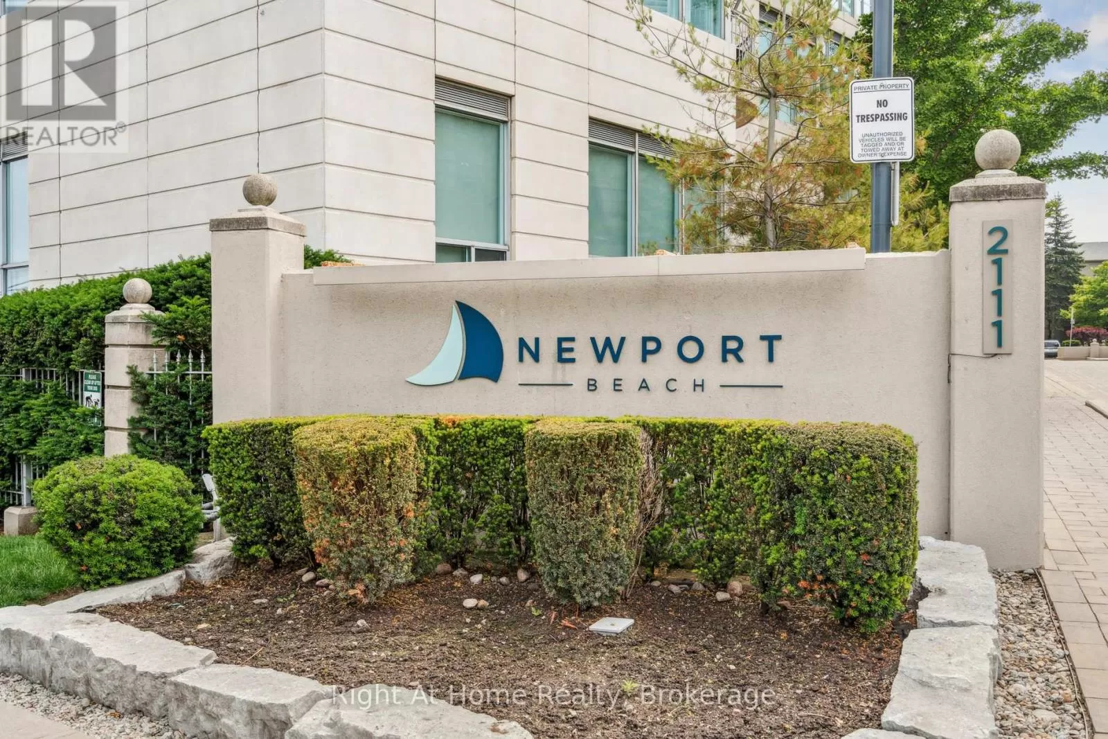 Apartment for rent: 605 - 2111 Lake Shore Boulevard W, Toronto, Ontario M8V 4B2