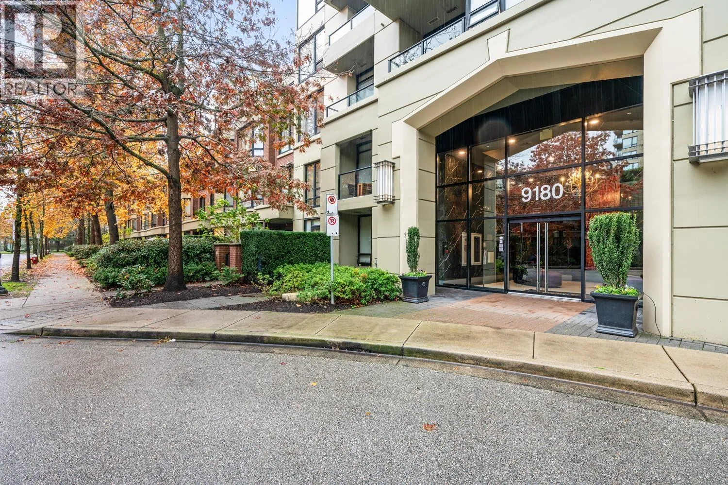 Apartment for rent: 605 9180 Hemlock Drive, Richmond, British Columbia V6Y 4J5