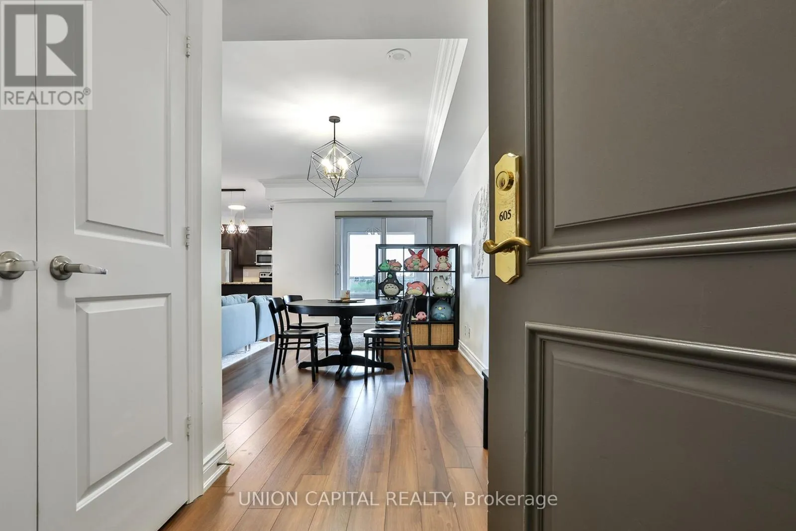 Apartment for rent: 605 - 9255 Jane Street, Vaughan, Ontario L6A 0K1