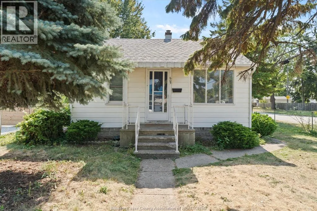 House for rent: 605 Charlotte Street, Windsor, Ontario N8X 3A6