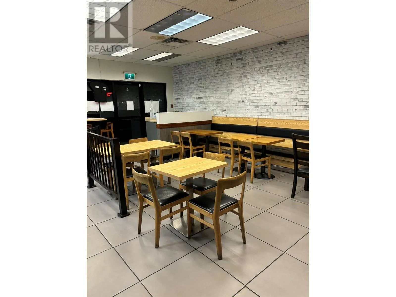 Retail for rent: 605 Klo Road Unit# 2, Kelowna, British Columbia V1Y 8E7