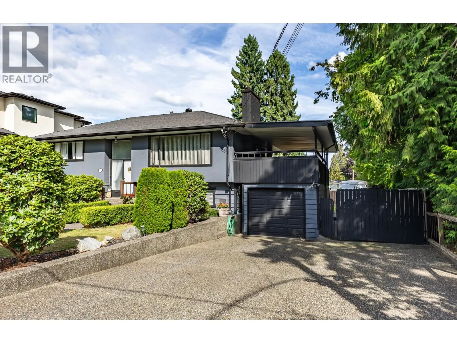 House for rent: 605 Laurentian Crescent, Coquitlam, British Columbia V3J 6H3