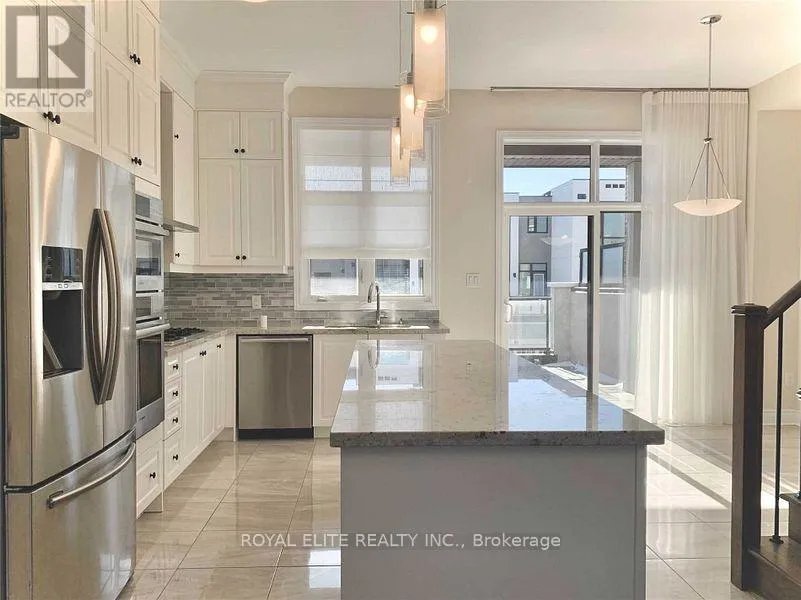 Row / Townhouse for rent: 605 Marc Santi Boulevard, Vaughan, Ontario L6A 4Z8