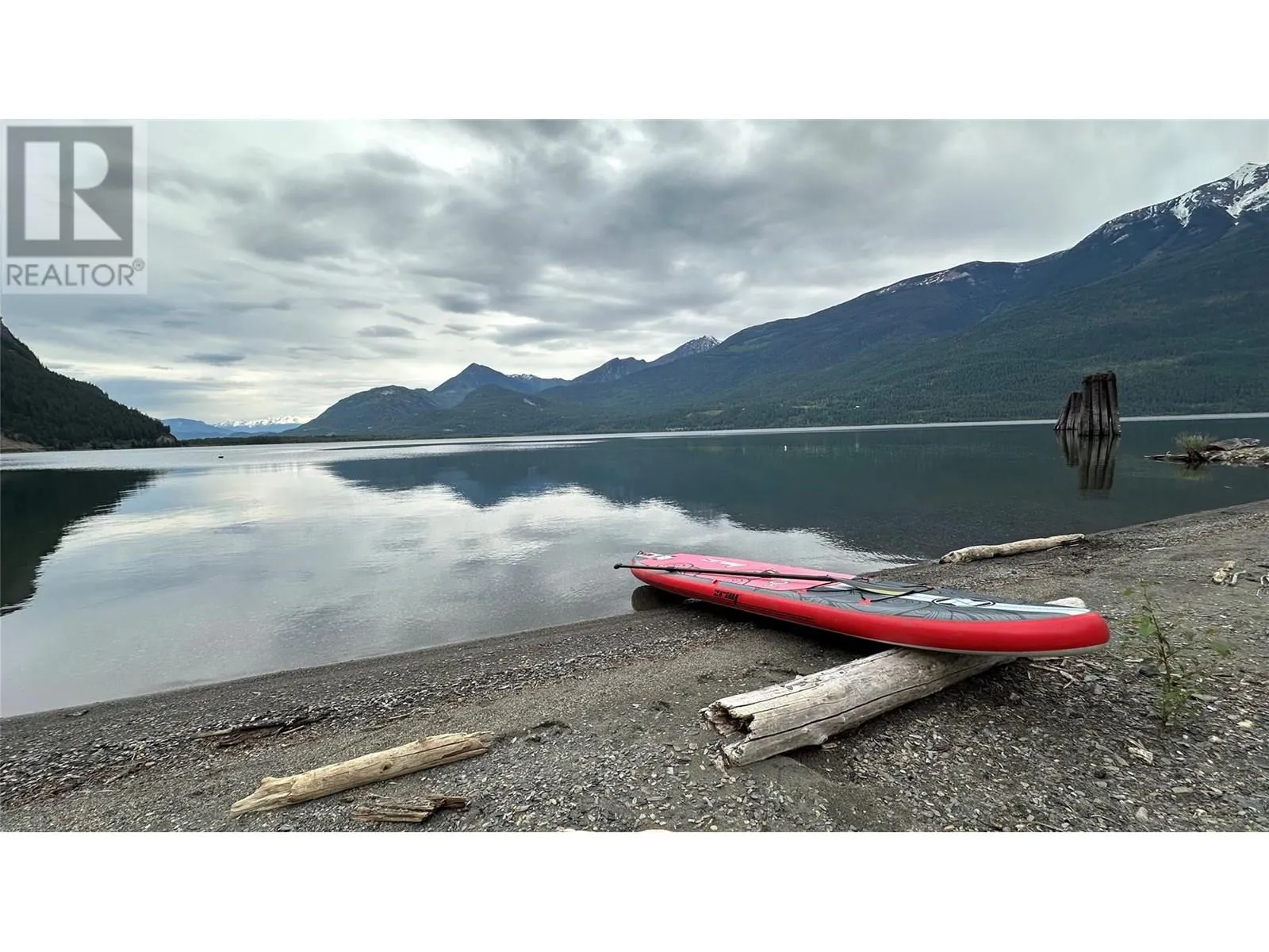 House for rent: 605 Sixth Avenue, Lardeau, British Columbia V0G 1M0