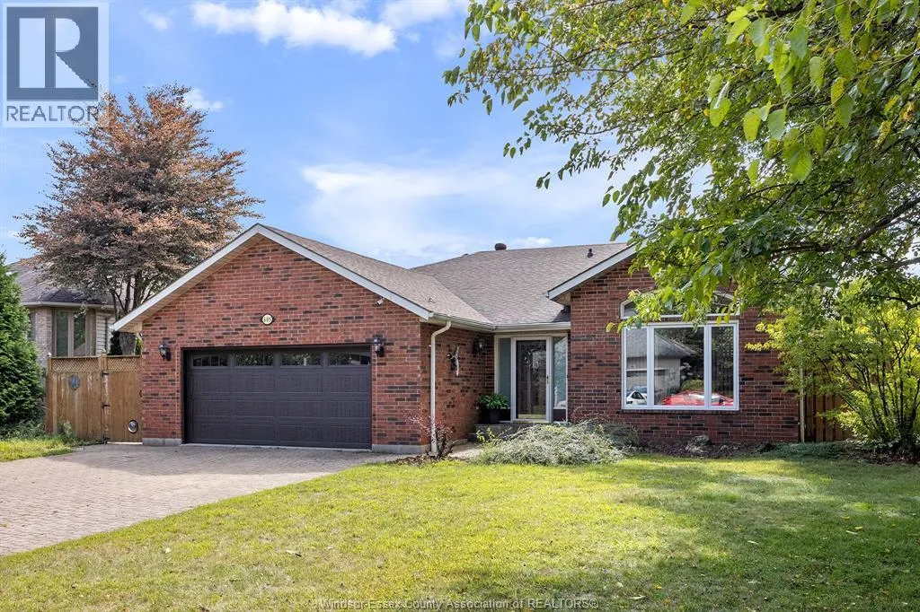 House for rent: 605 Smith Crescent, LaSalle, Ontario N9J 3G9