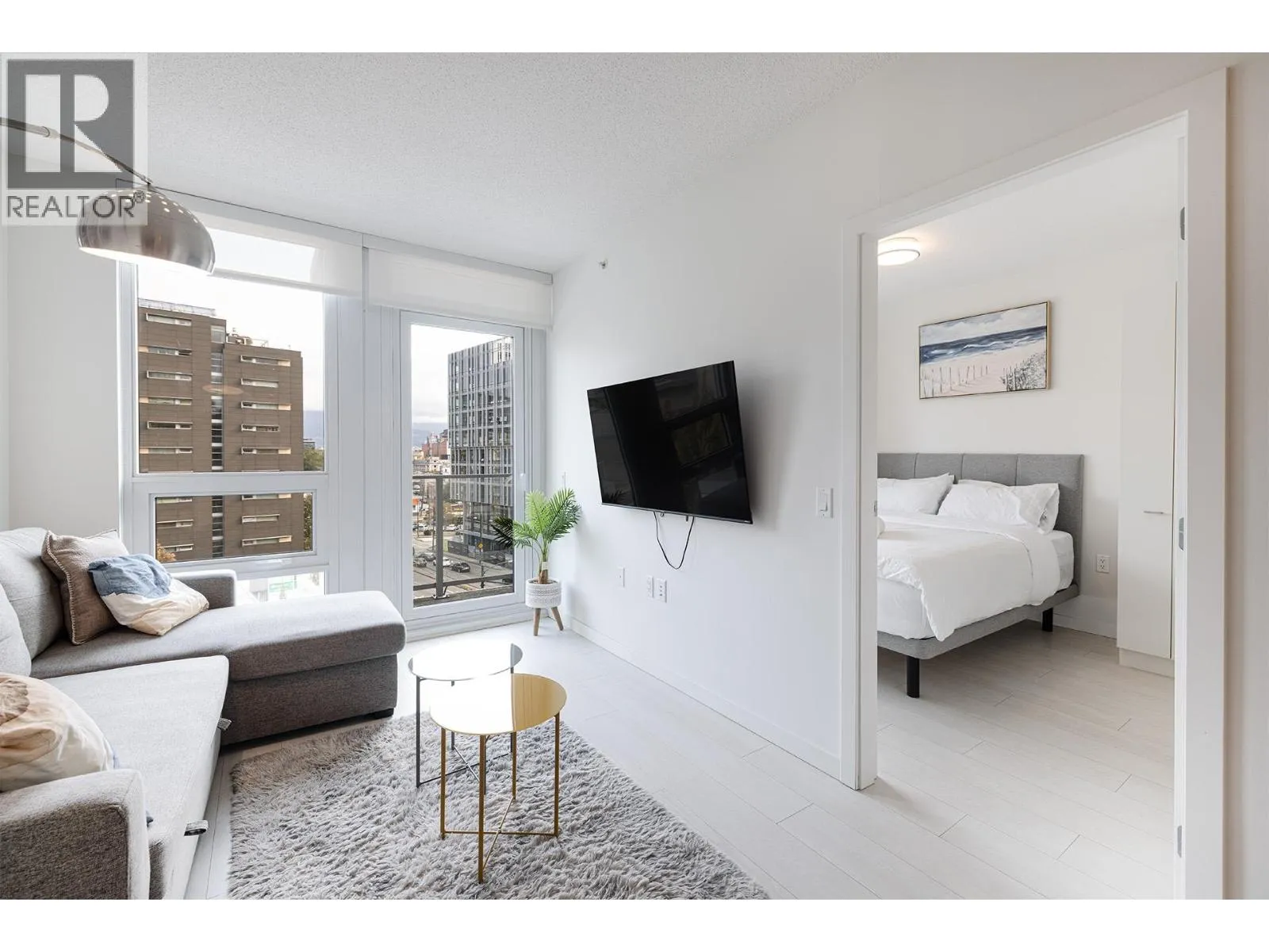 Apartment for rent: 606 180 E 2nd Avenue, Vancouver, British Columbia V5T 0K4