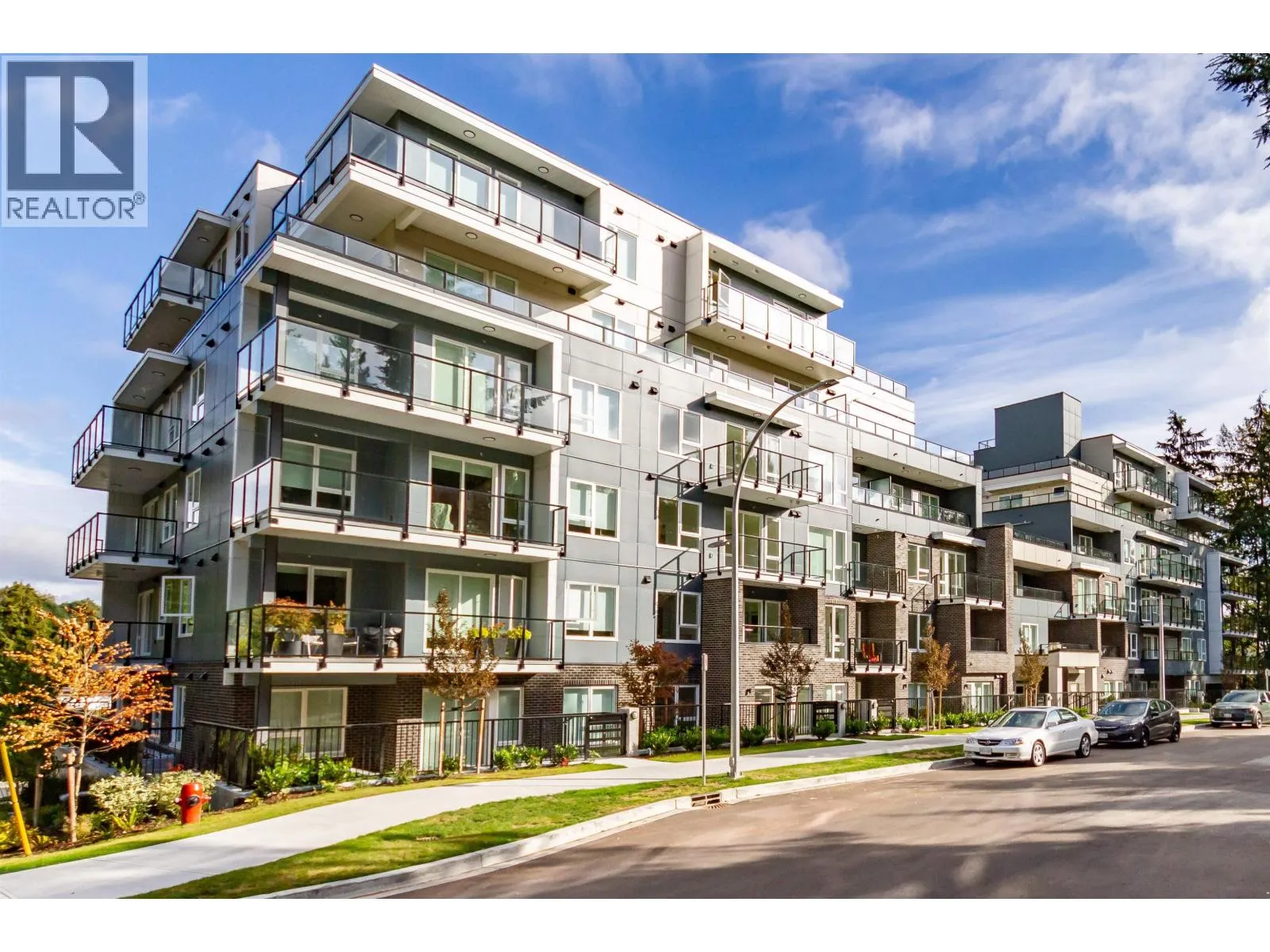 Apartment for rent: 606 2002 St. George Street, Port Moody, British Columbia V3H 0N4