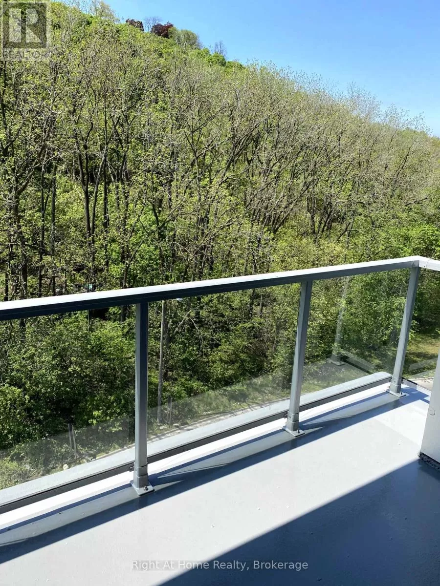 Apartment for rent: 606 - 455 Charlton Avenue E, Hamilton, Ontario L8N 0B2