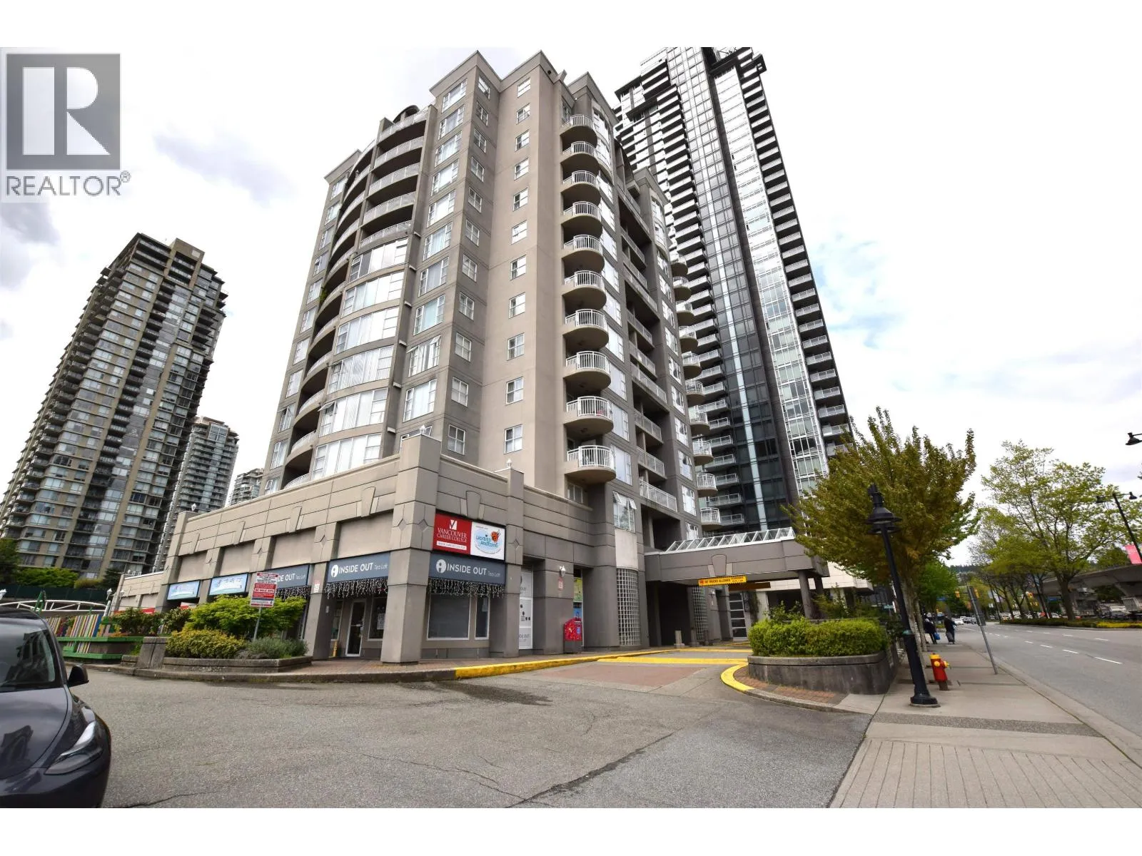 Apartment for rent: 607 1180 Pinetree Way, Coquitlam, British Columbia V3B 7L2