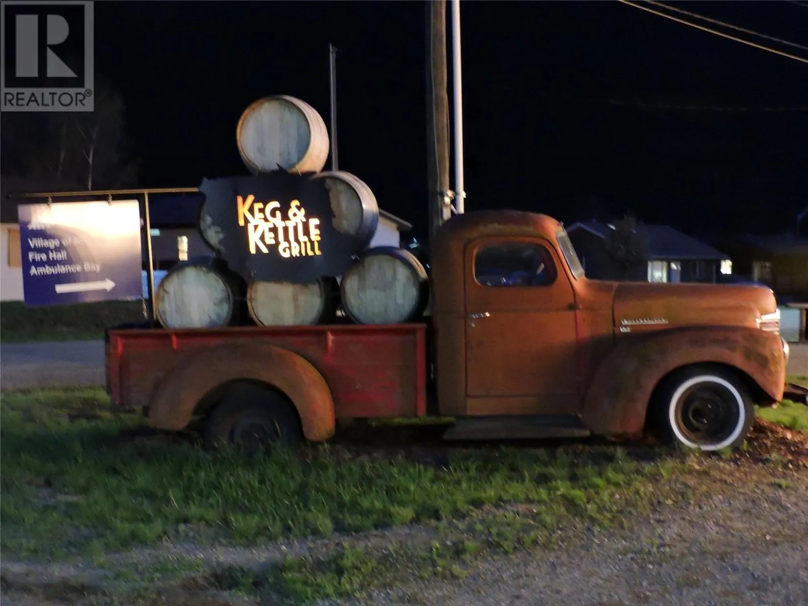 Other for rent: 607 Eighth Avenue, Midway, British Columbia V0H 1M0