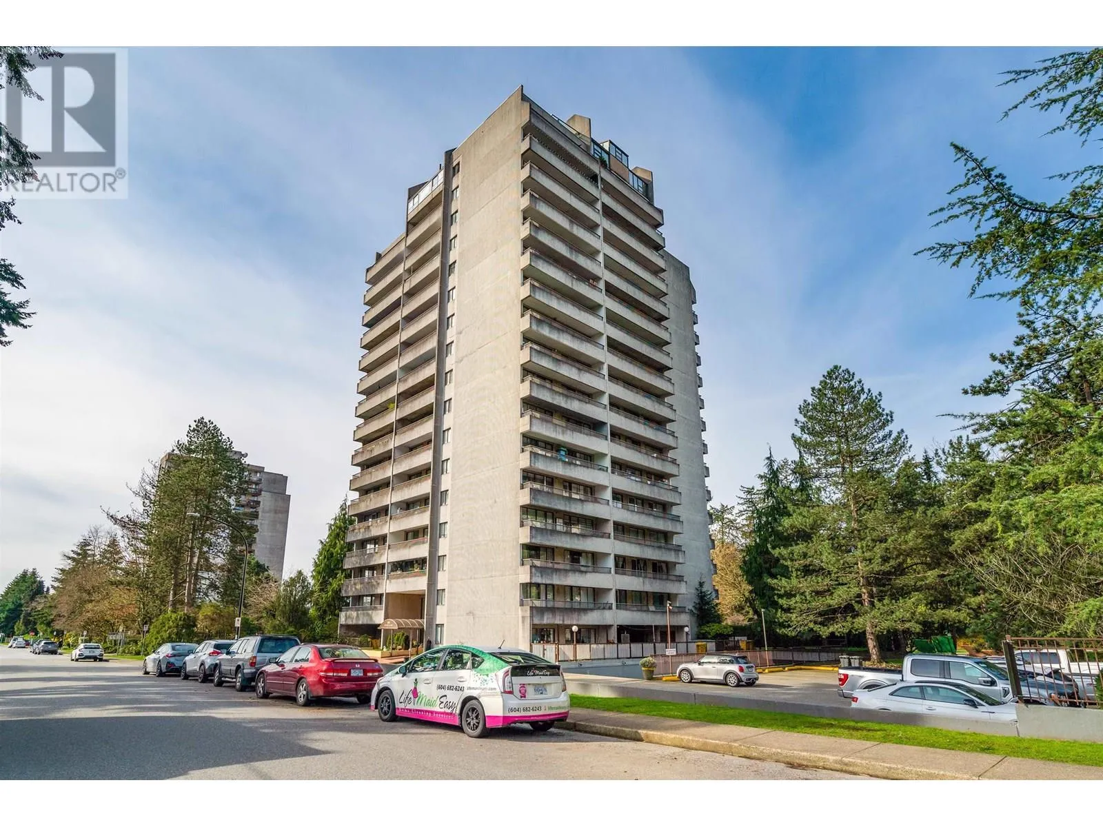 Apartment for rent: 608 6595 Willingdon Avenue, Burnaby, British Columbia V5H 4E5