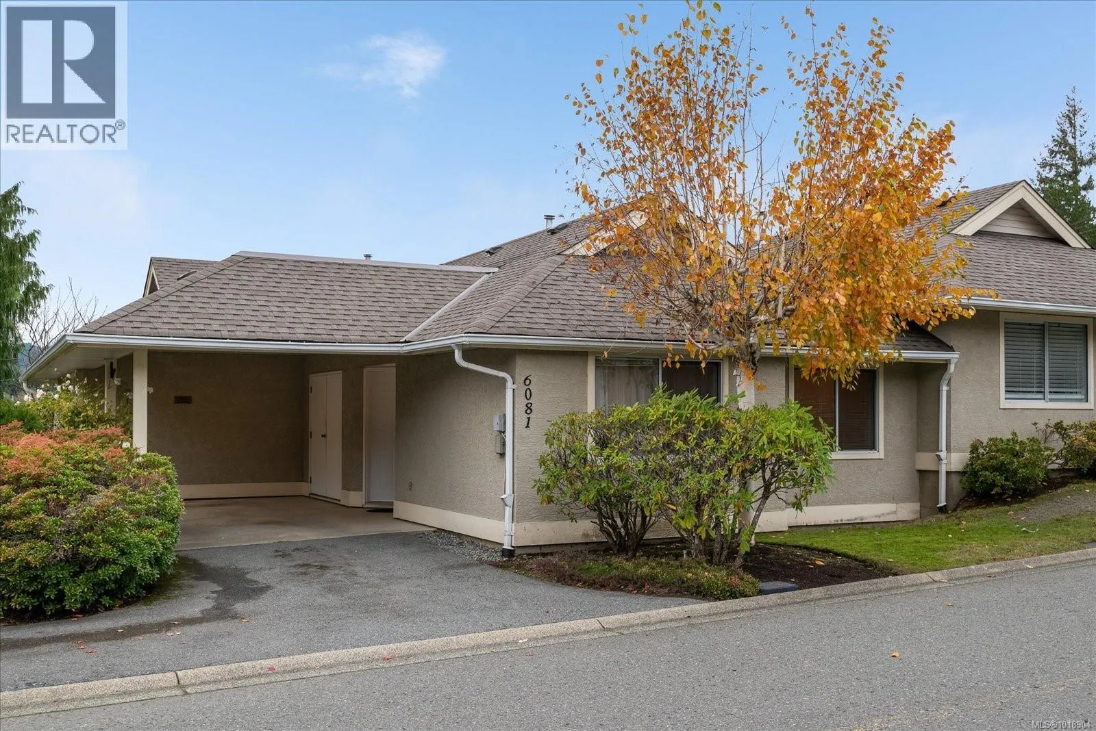 Row / Townhouse for rent: 6081 Pleasant Valley Way, Nanaimo, British Columbia V9T 6E7