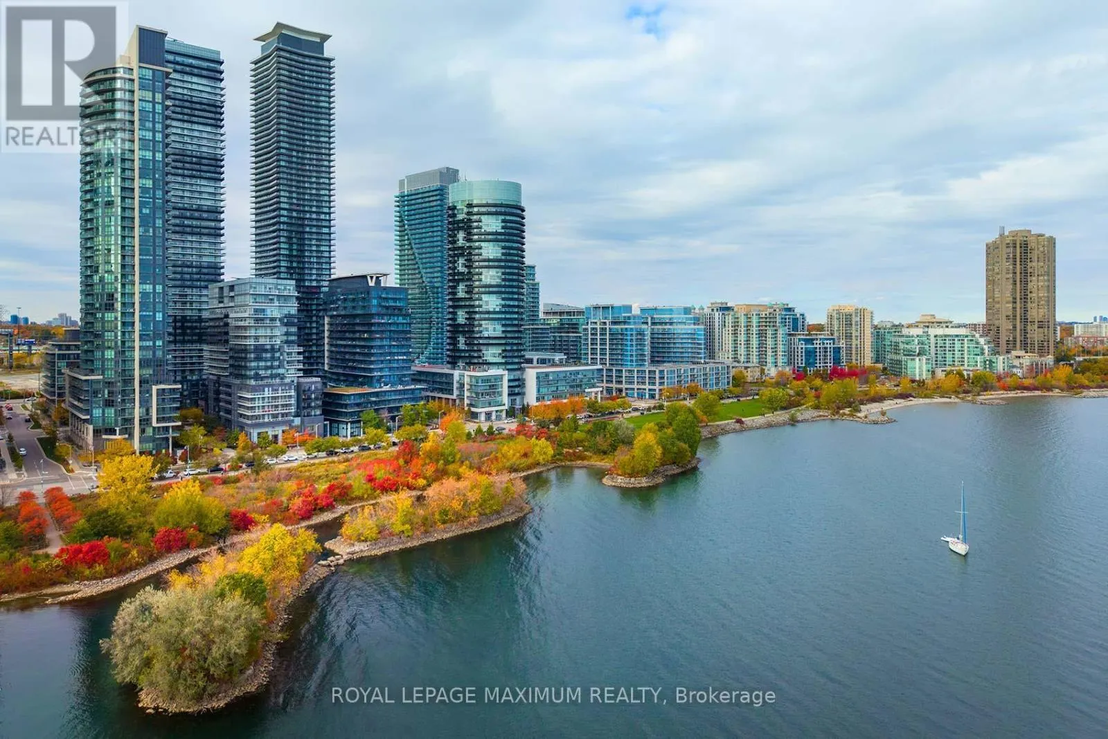 Apartment for rent: 609 - 110 Marine Parade Drive, Toronto, Ontario M8V 0B6