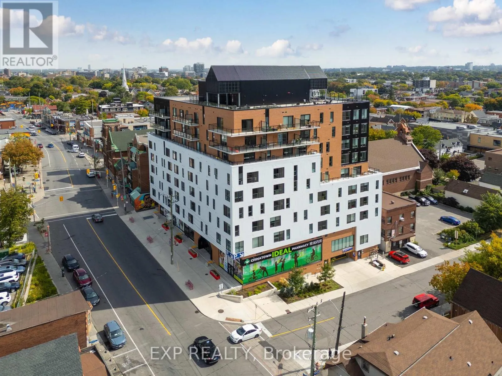 Other for rent: 609 - 770 Somerset Street W, Ottawa, Ontario K1R 6P9