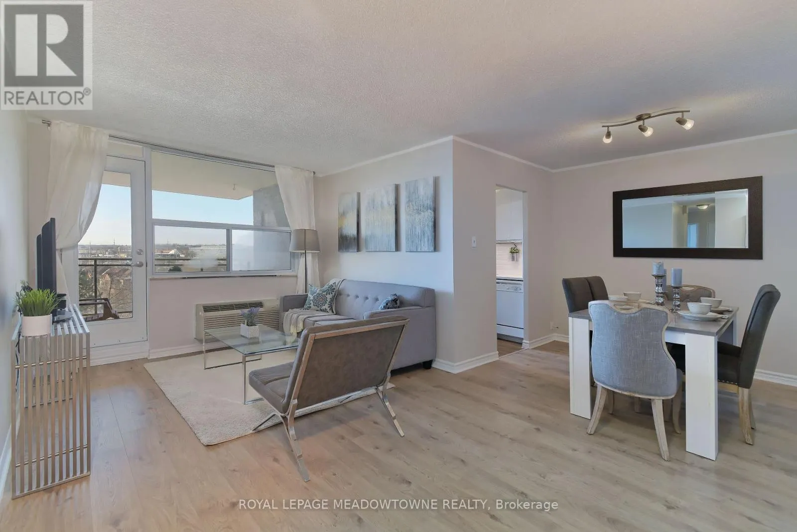 Apartment for rent: 609 - 966 Inverhouse Drive, Mississauga, Ontario L5J 4B6