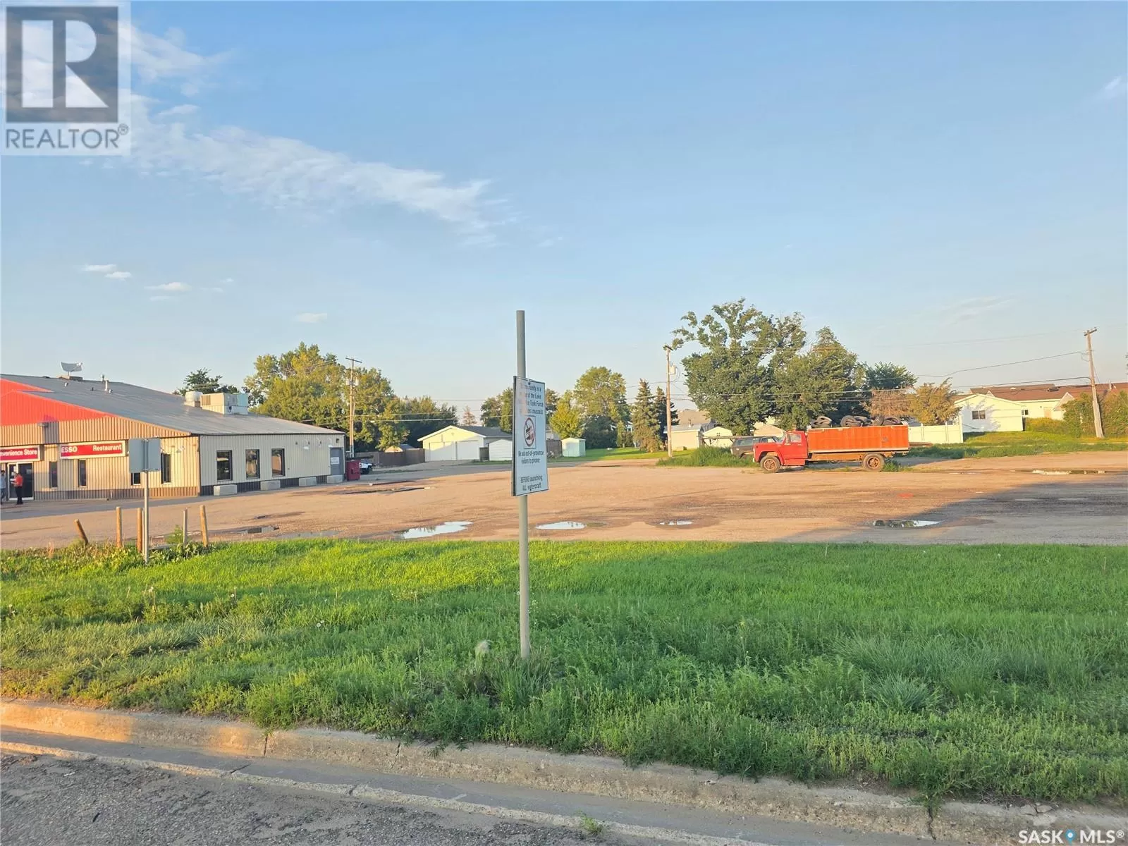 609 Mckenzie Street, Outlook, Saskatchewan S0L 2N0