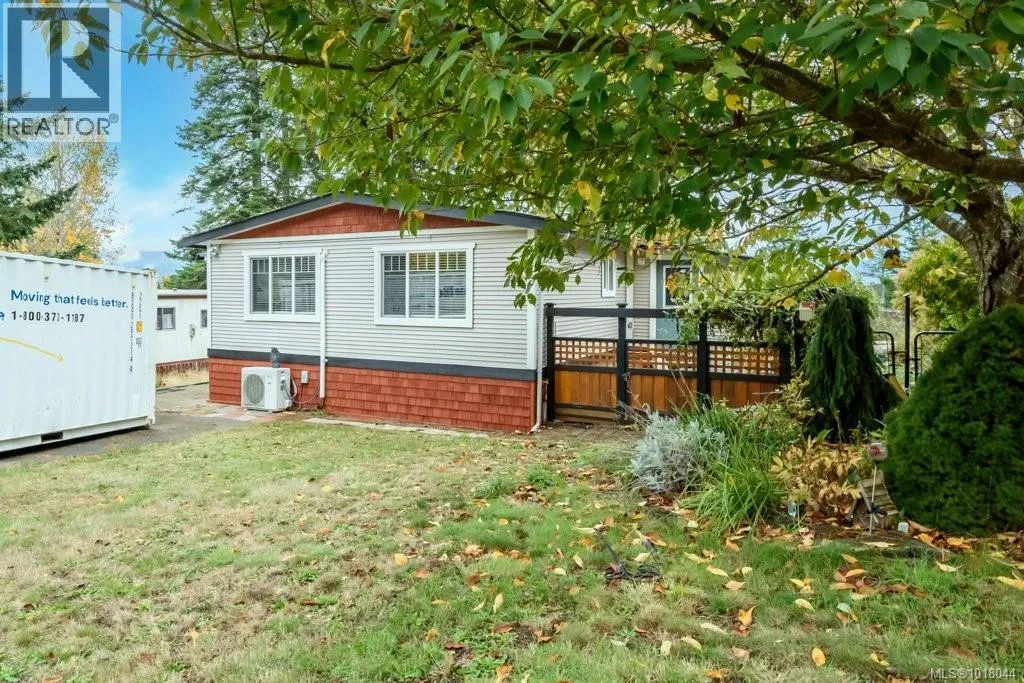 Manufactured Home for rent: 61 3216 Back Rd, Comox, British Columbia V9M 4E2