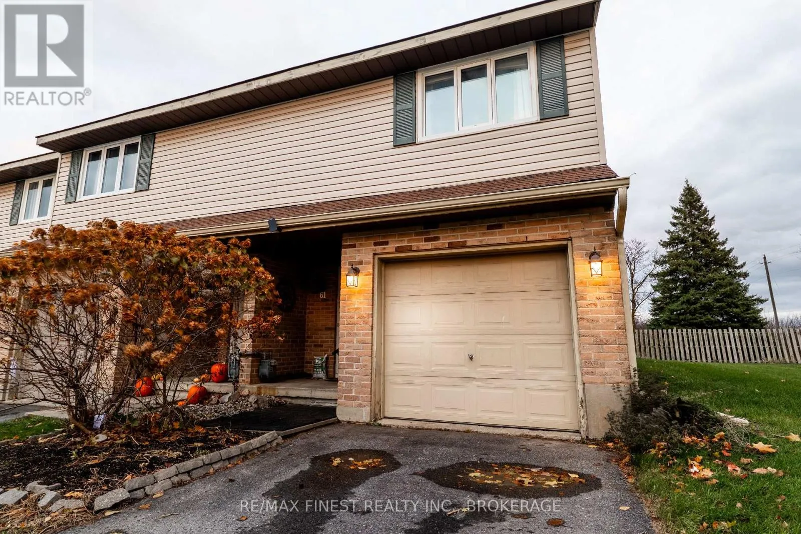 Row / Townhouse for rent: 61 - 35 Coventry Crescent, Kingston, Ontario K7M 7S8