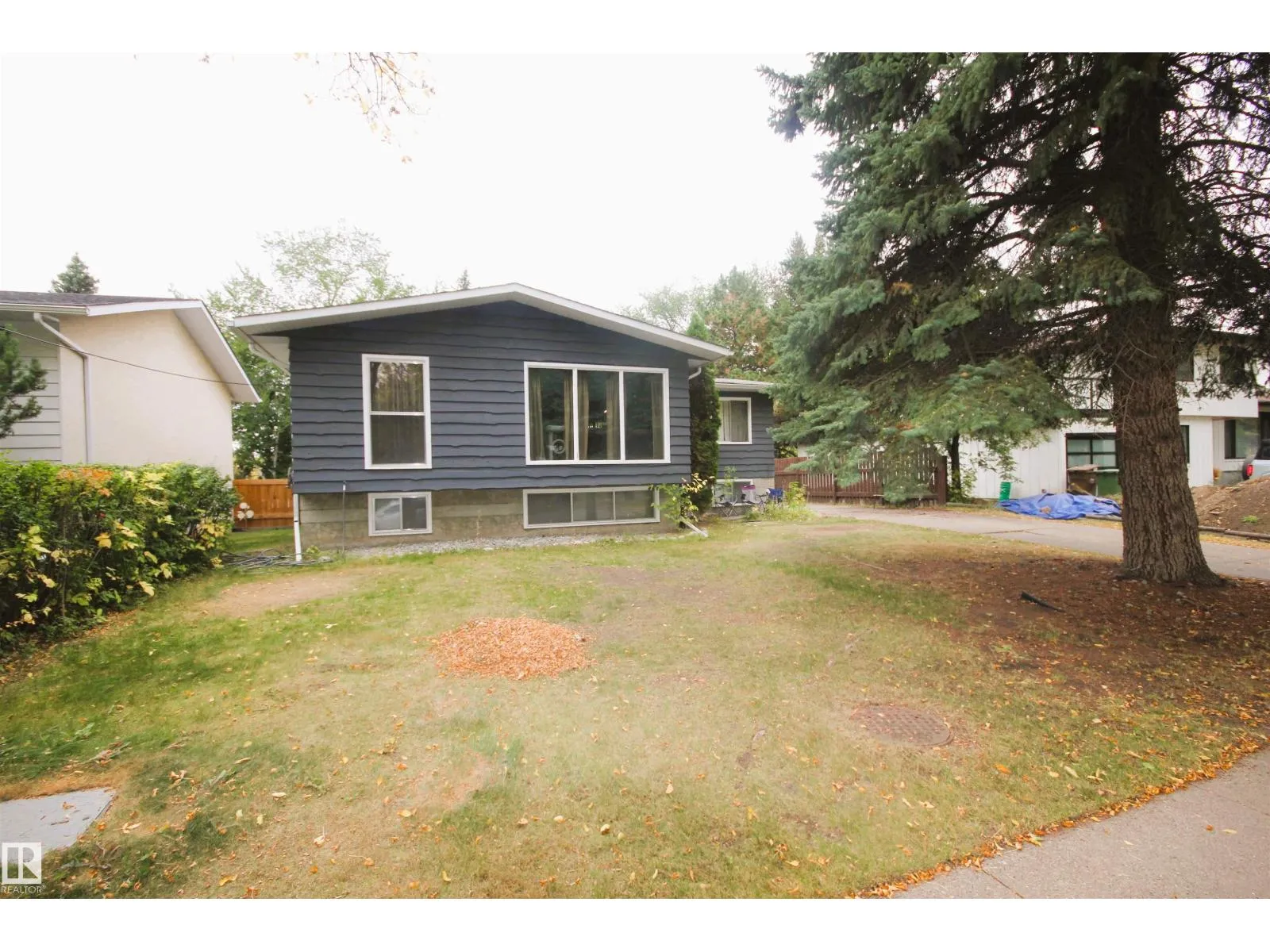 House for rent: 61 Beacon Cr, St. Albert, Alberta T8N 0A4