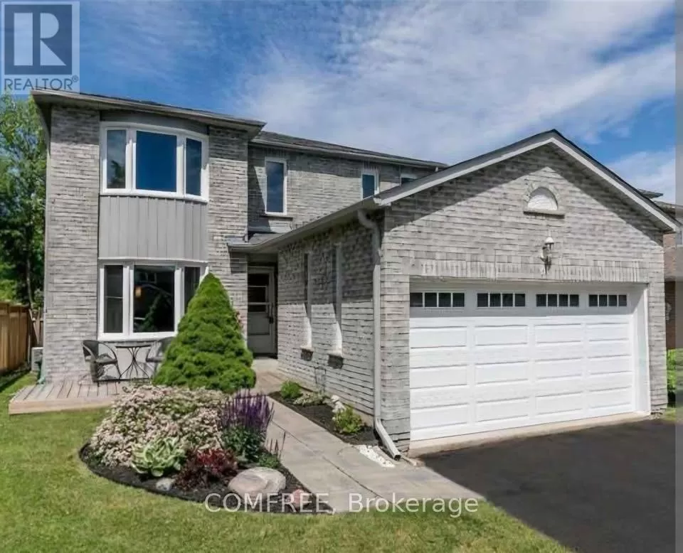 House for rent: 61 Carruthers Crescent, Barrie, Ontario L4M 6A3