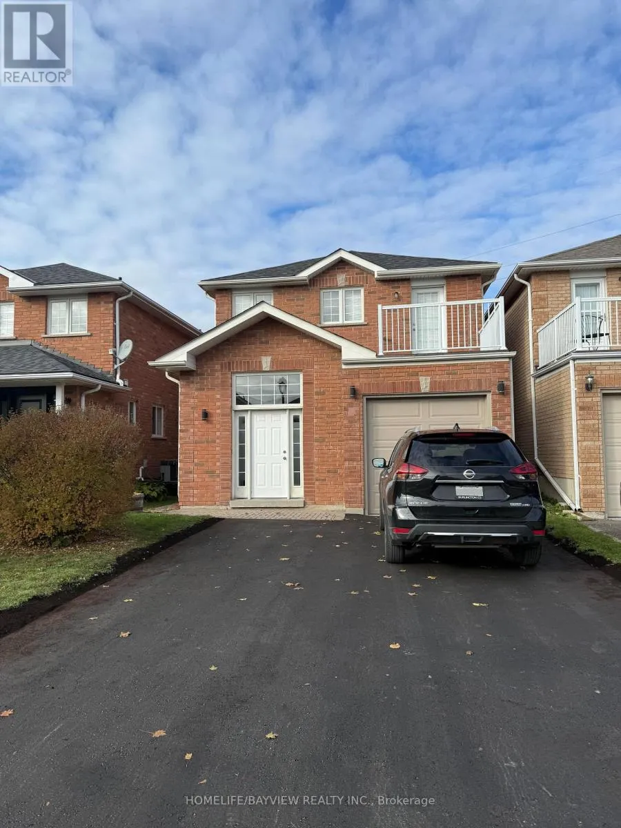 House for rent: 61 Clearmeadow Boulevard, Newmarket, Ontario L3X 2M6