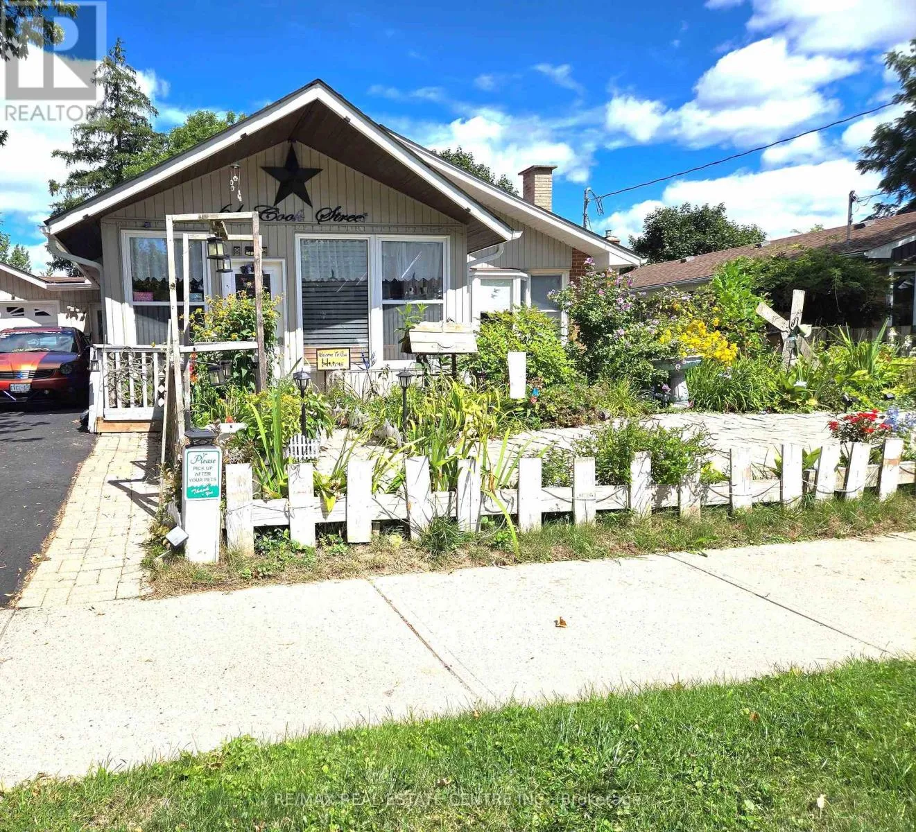 House for rent: 61 Cook Street, Halton Hills, Ontario L7J 1Z5