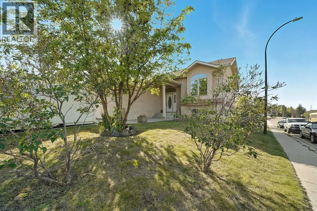 House for rent: 61 Leung Close, Red Deer, Alberta T4R 2W6