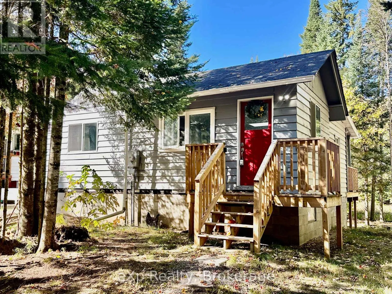 House for rent: 61 Robert Road W, Huntsville, Ontario P1H 1L4