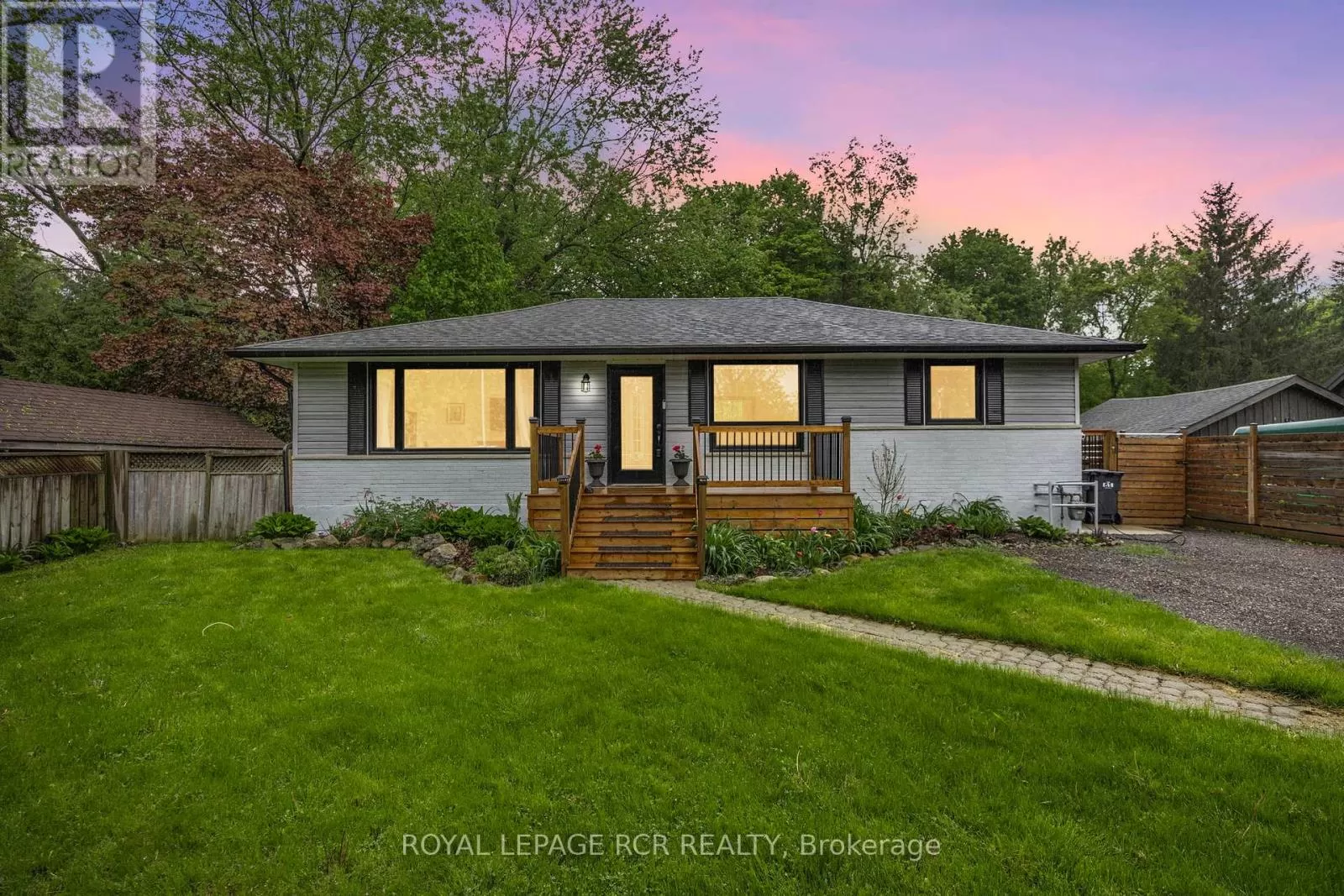 House for rent: 61 William Street E, Caledon, Ontario L7K 1N7