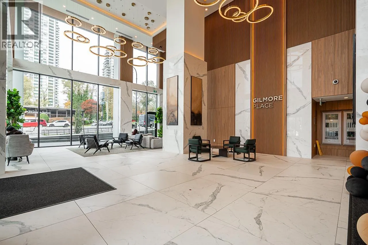 Apartment for rent: 610 2108 Gilmore Avenue, Burnaby, British Columbia V5C 0N8