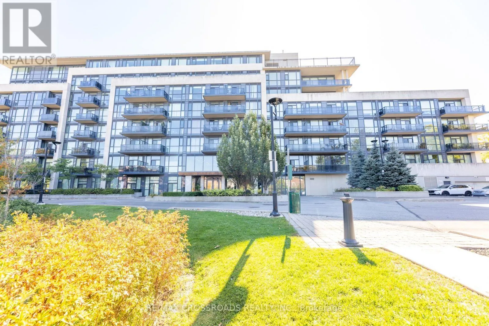 Apartment for rent: 610 - 4700 Highway 7 Rd, Vaughan, Ontario L4L 0B3