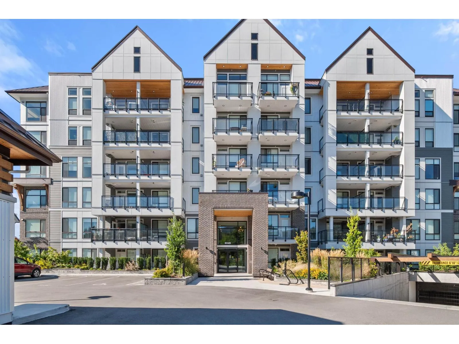 Apartment for rent: 610 6045 Chilliwack River Road|sardis South, Chilliwack, British Columbia V2R 6E5