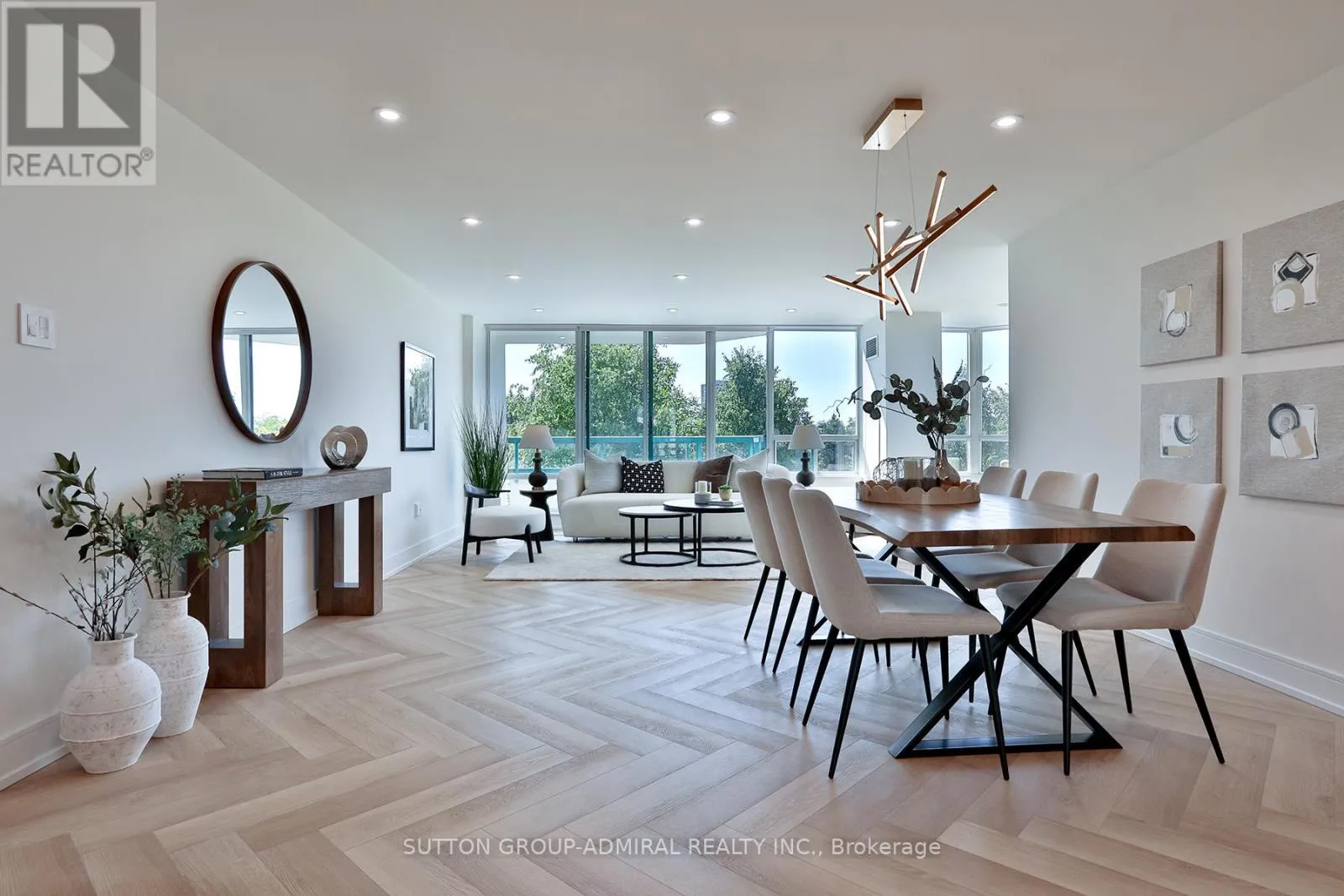 Apartment for rent: 610 - 7250 Yonge Street, Vaughan, Ontario L4J 7X1