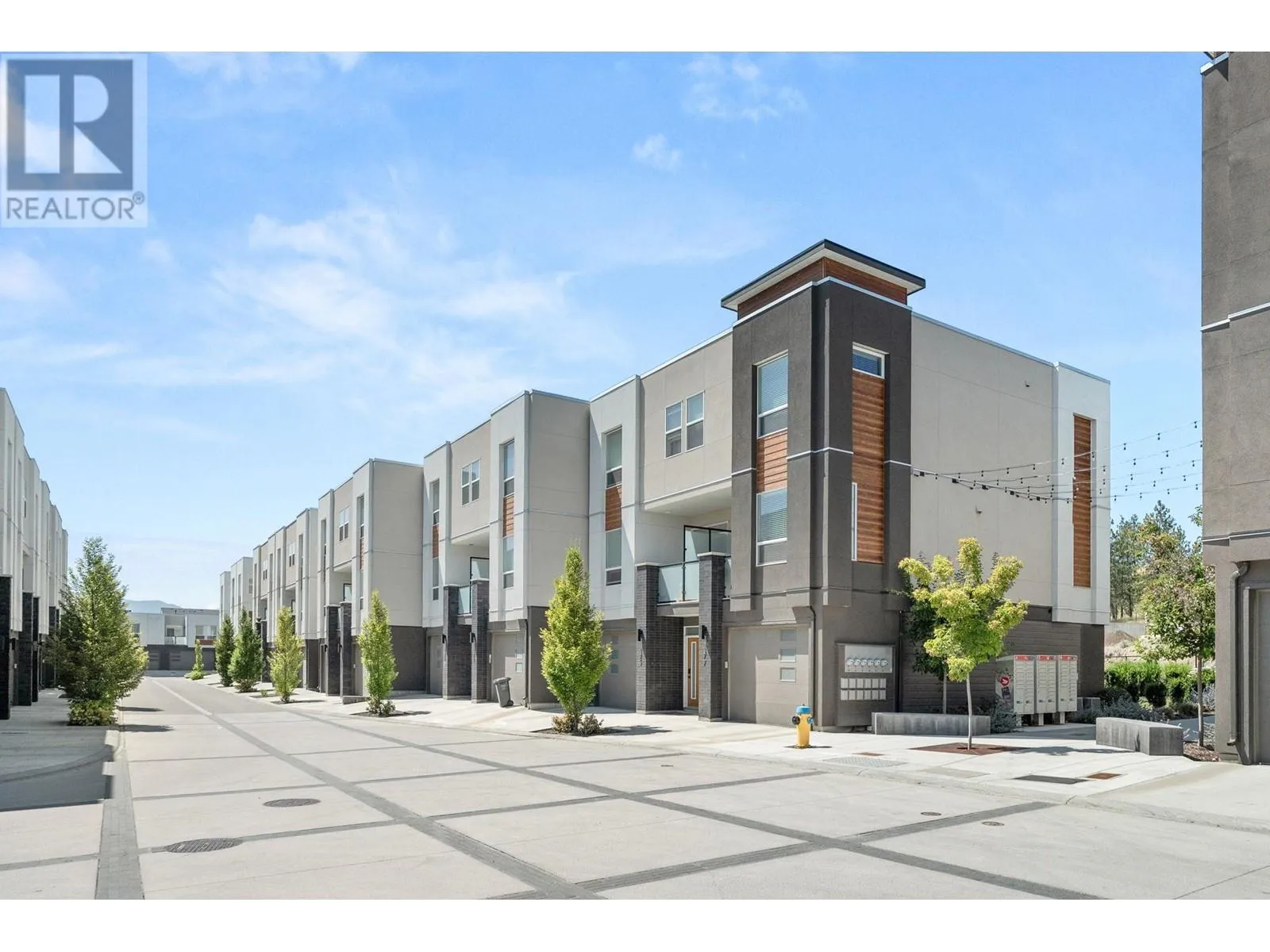 Row / Townhouse for rent: 610 Academy Way Unit# 101, Kelowna, British Columbia V1V 0H2