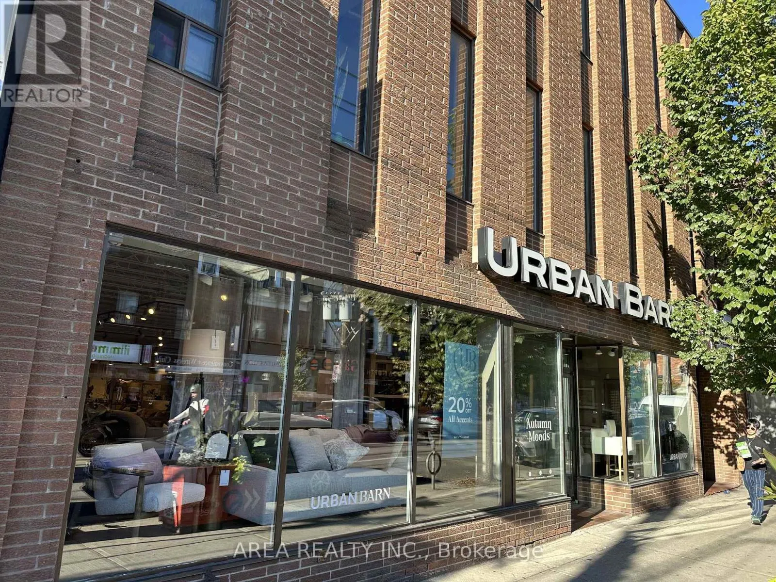 610 Queen Street W, Toronto, Ontario M6J 1E3