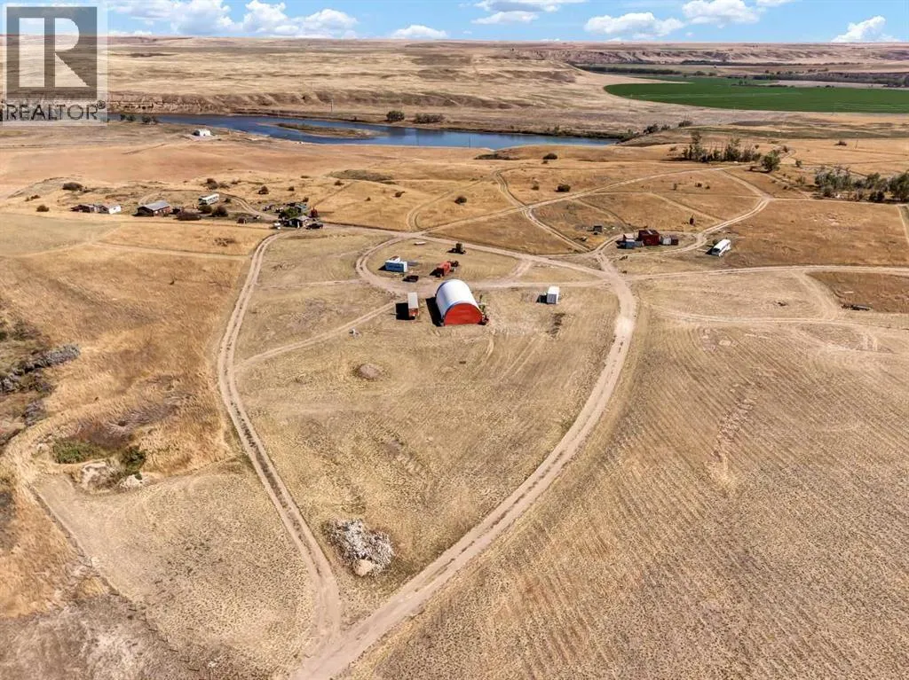 6101 10 Avenue Nw, Medicine Hat, Alberta T1A 7H6