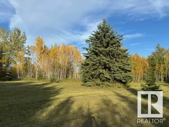 No Building for rent: 61015 Range Road 174, Rural Smoky Lake County, Alberta T0A 3C0