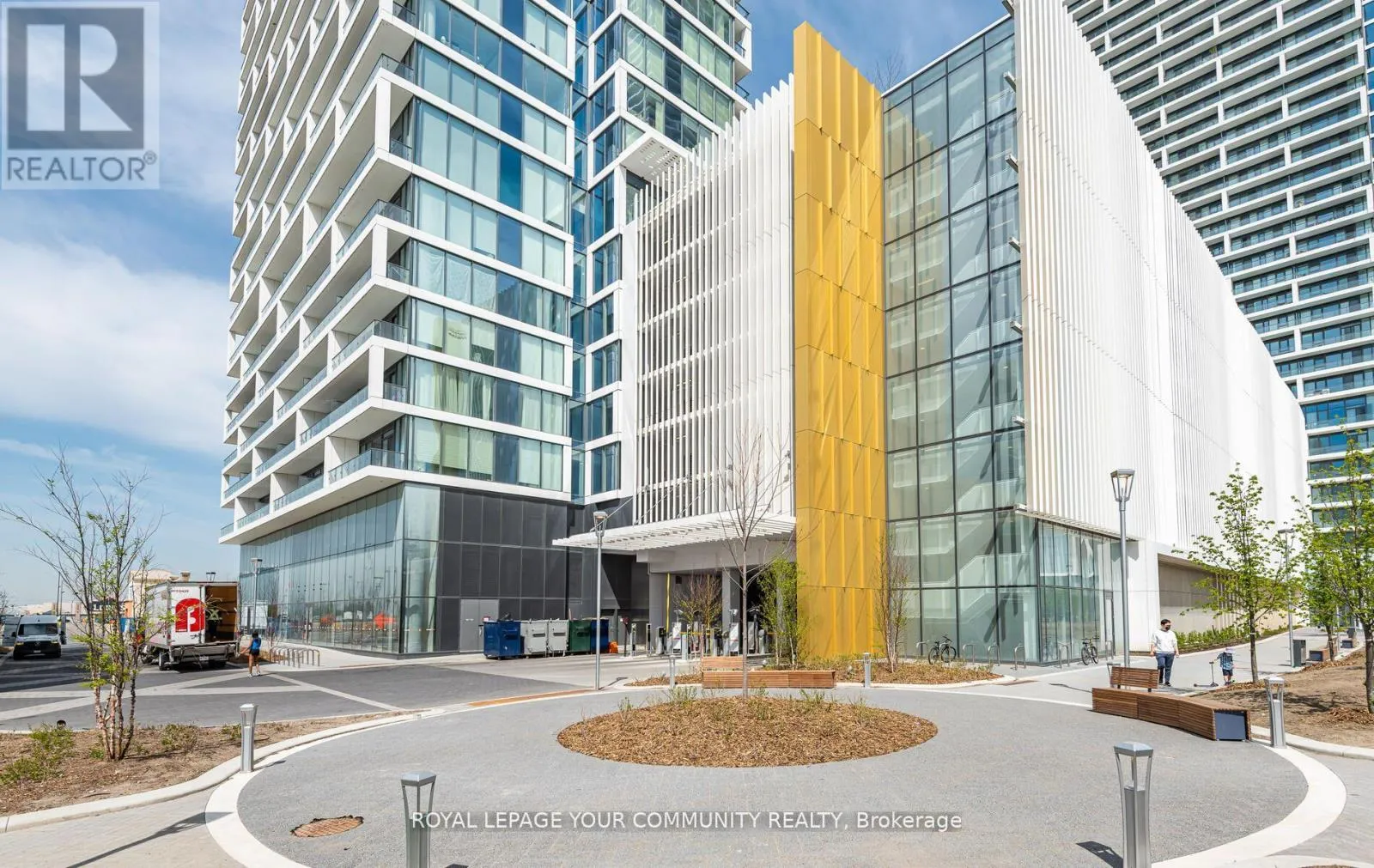 Apartment for rent: 6103 - 5 Buttermill Avenue, Vaughan, Ontario L4K 0J3