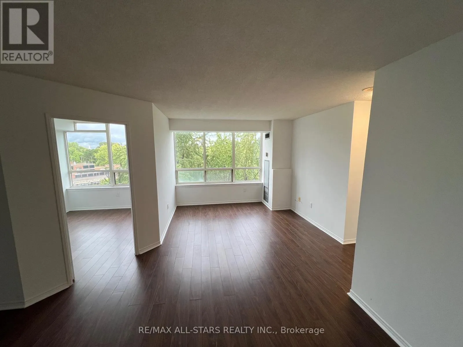 Apartment for rent: 611 - 5 Greystone Walk Drive, Toronto, Ontario M1K 5J5