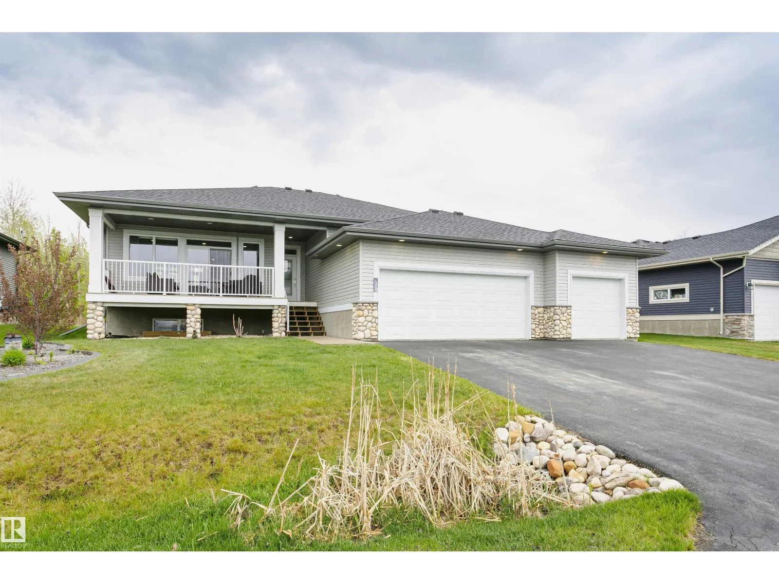 House for rent: 611 55101 Ste Anne Trail, Rural Lac Ste. Anne County, Alberta T0E 1A1