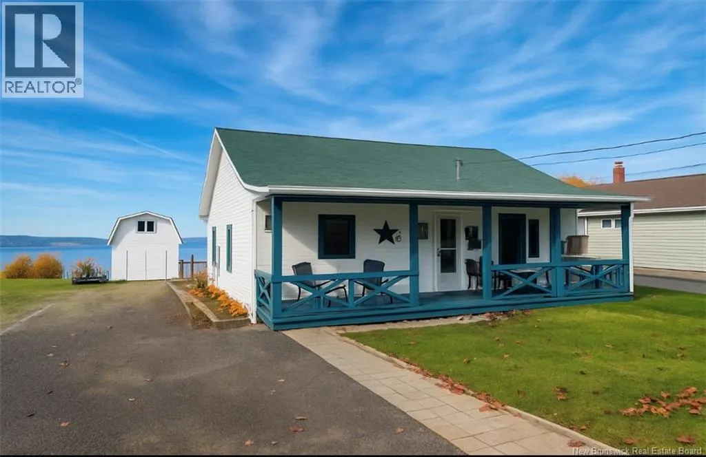 611 Victoria Street, Dalhousie, New Brunswick E8C 2V6