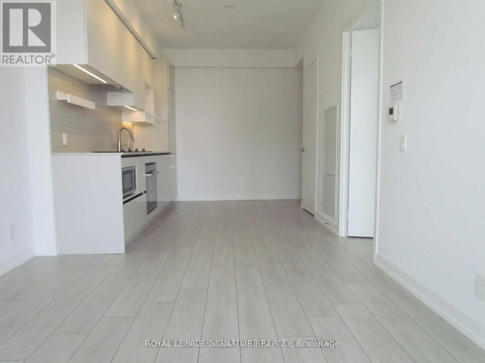 Apartment for rent: 6110 - 950 Portage Parkway, Vaughan, Ontario L4K 0J7