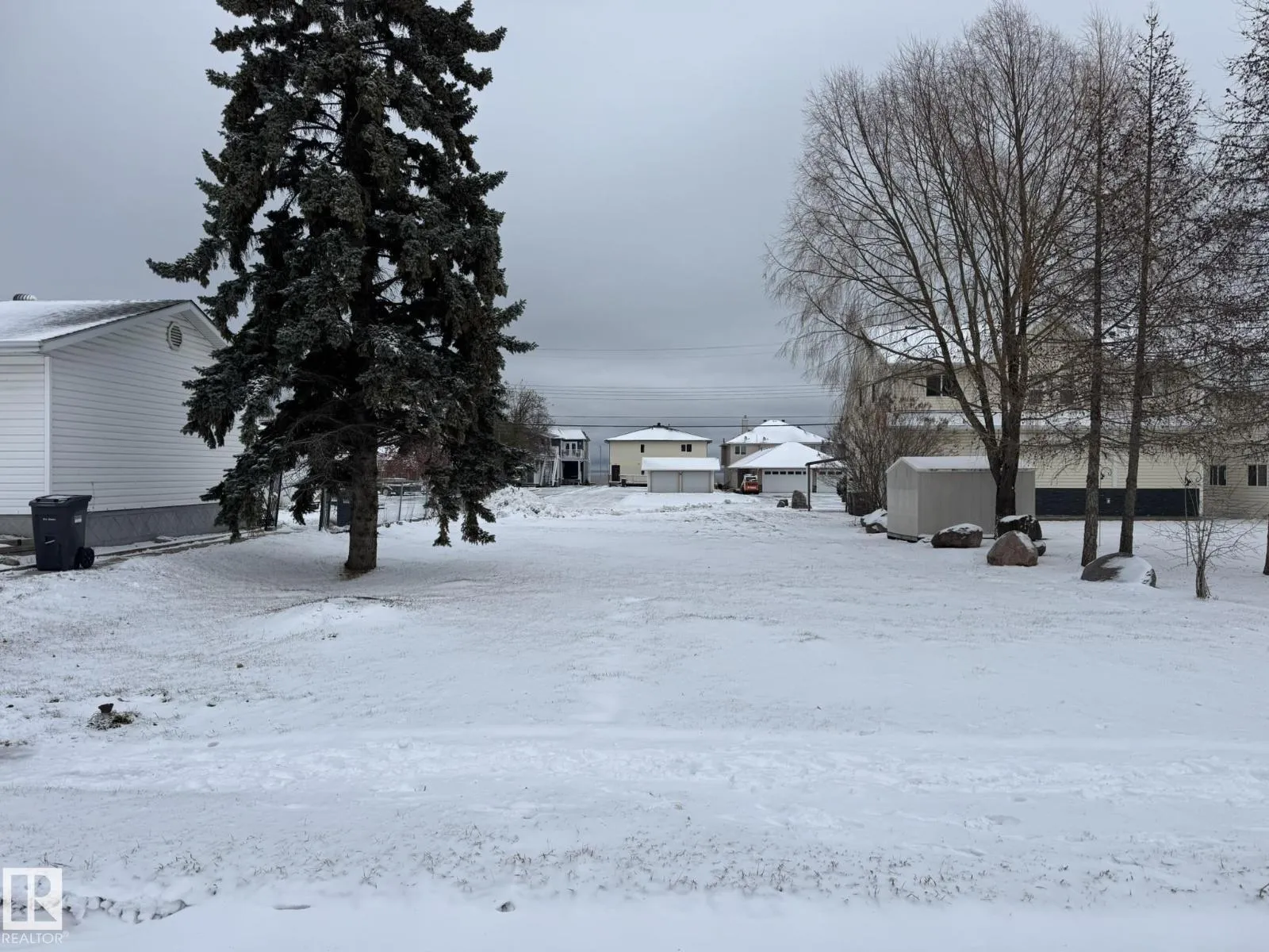 No Building for rent: 612 10 St, Cold Lake, Alberta T9M 1B1