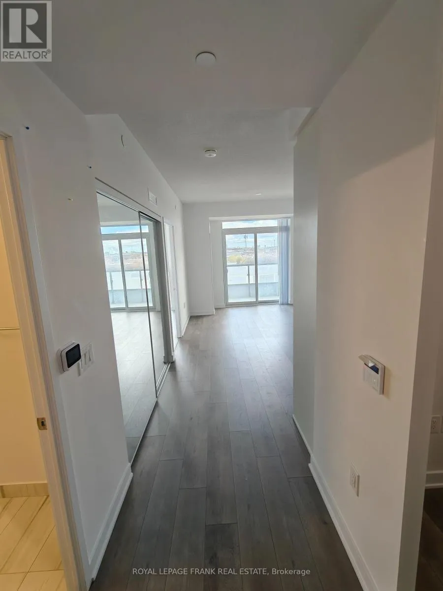 Apartment for rent: 612 - 60 Honeycrisp Crescent, Vaughan, Ontario L4K 0N5