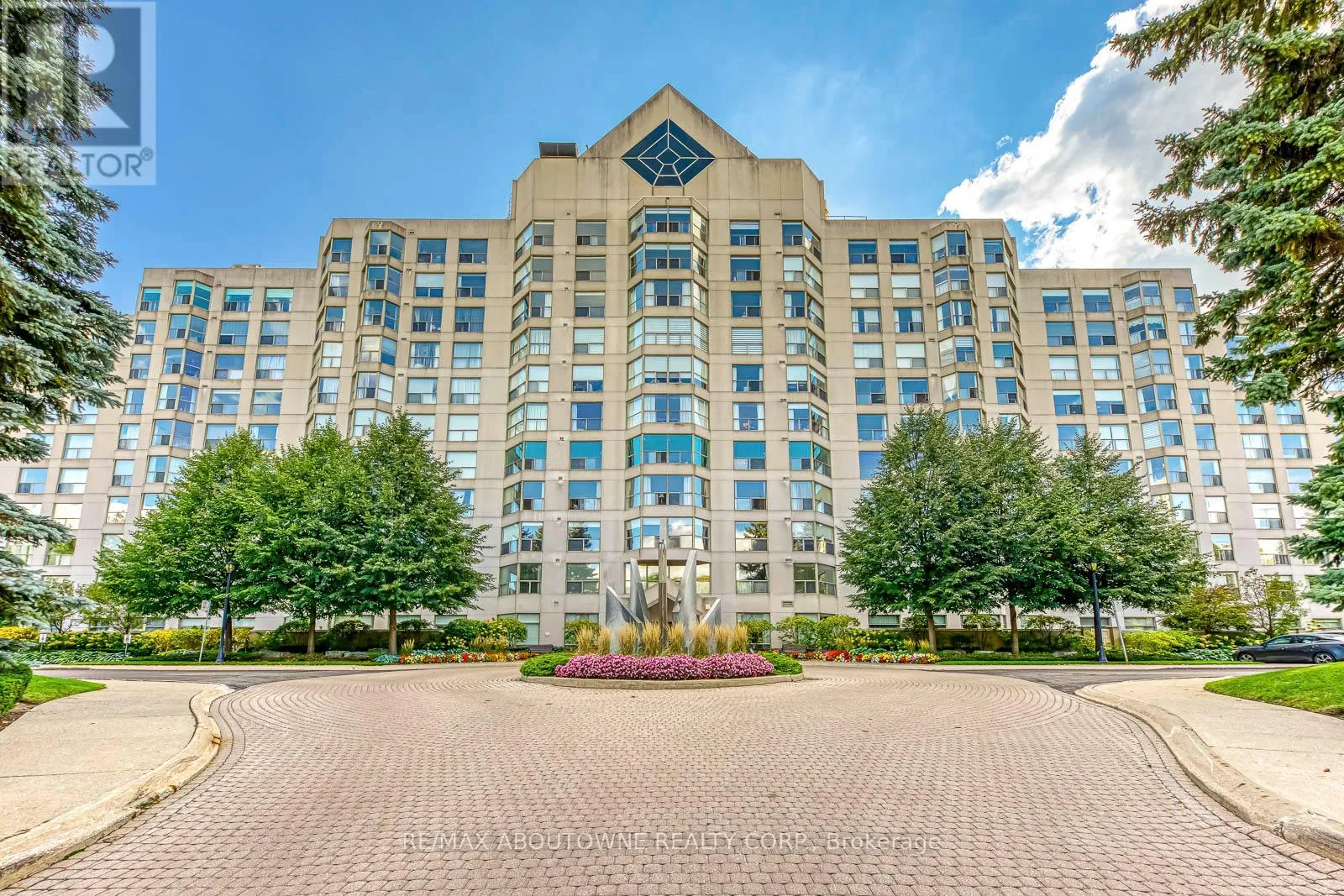 Apartment for rent: 613 - 1700 The Collegeway Road, Mississauga, Ontario L5L 4M2